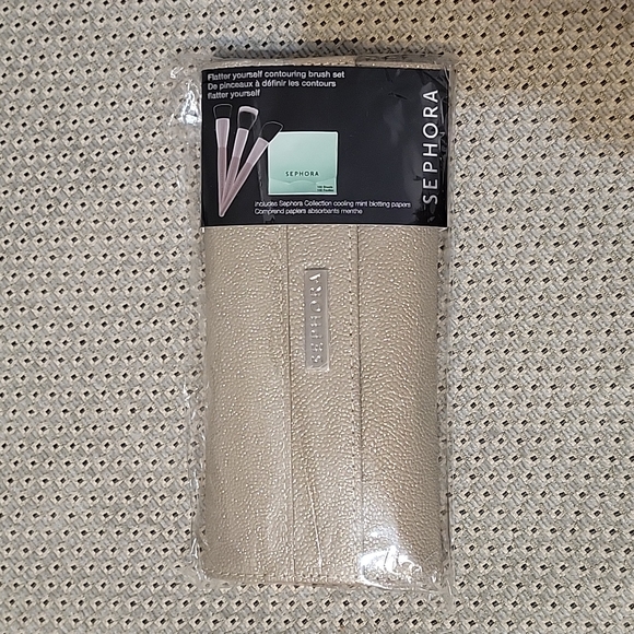 SEPHORA 3-pc Contour Brush Set with Mint Blotting Papers & Travel case - Picture 1 of 9
